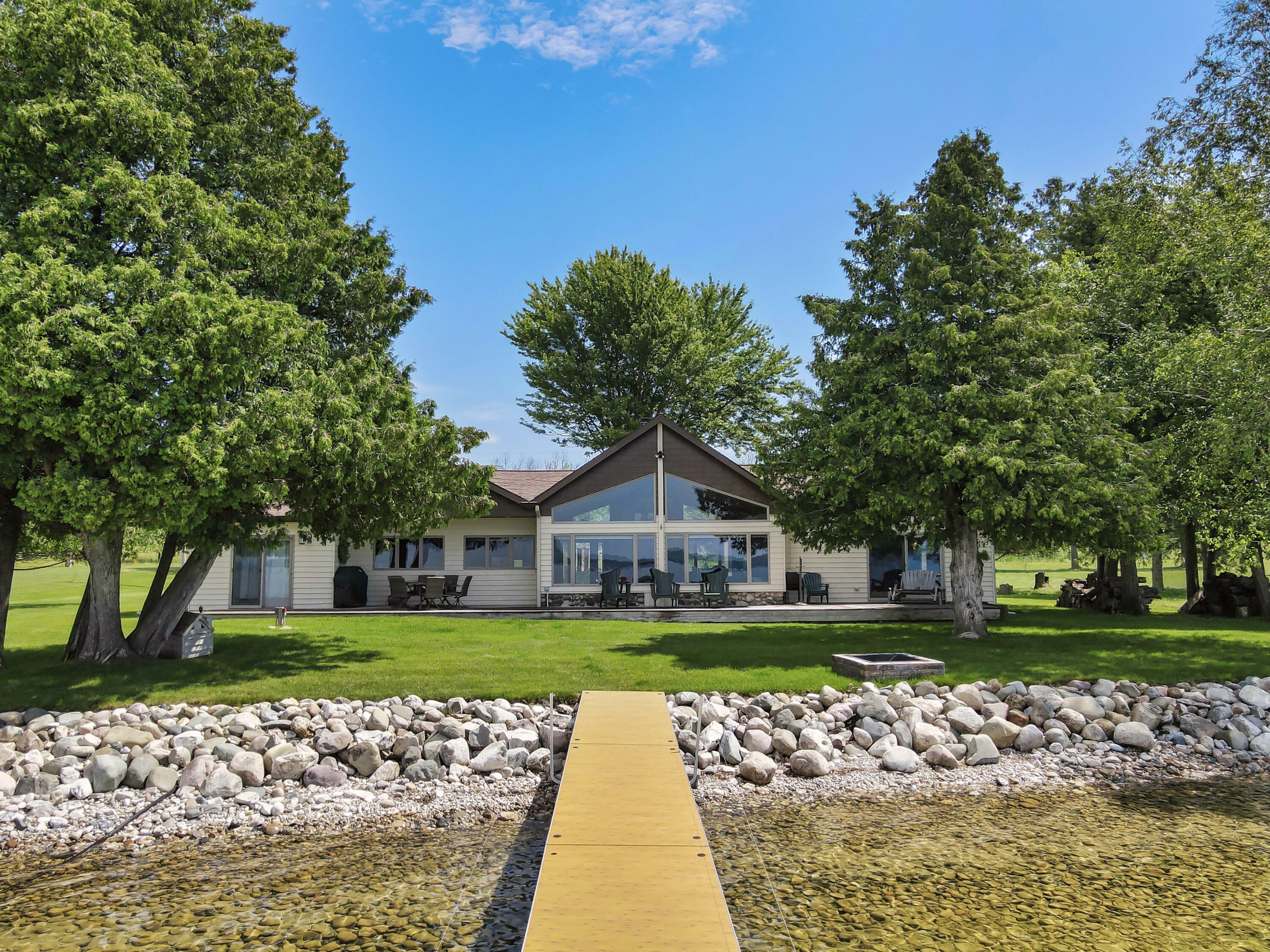 Property Photo: 3869 Greenmans Point Road MI 49721