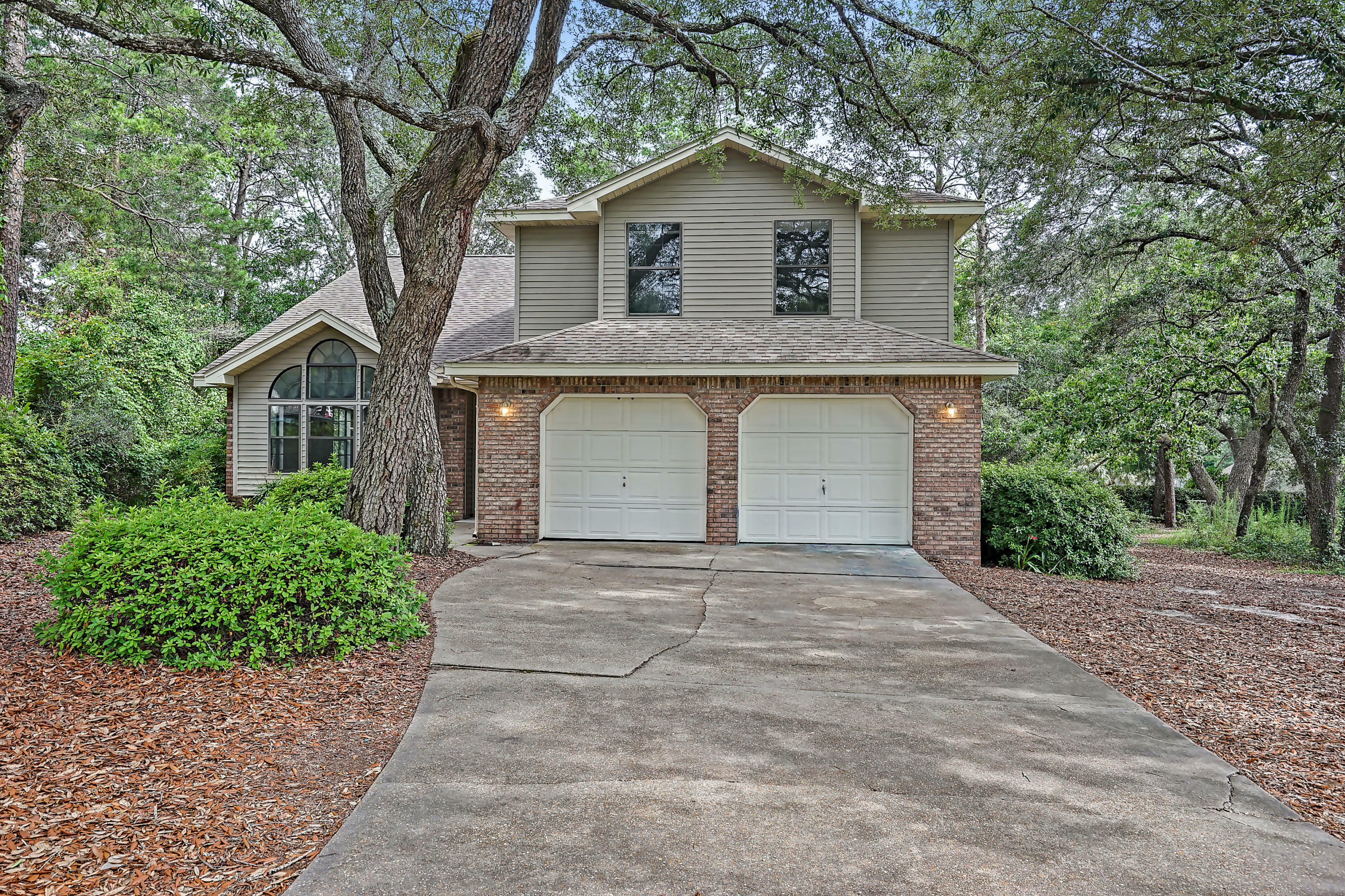 Property Photo:  536 Garden Oaks Cove  FL 32578 