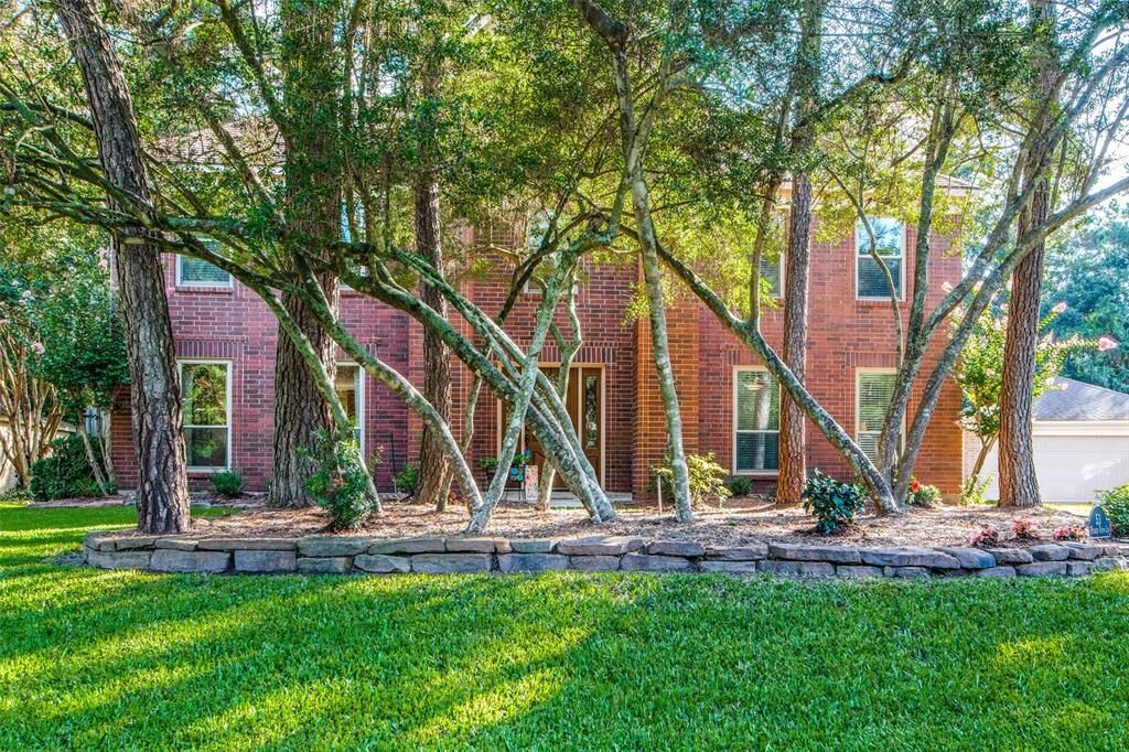 Property Photo: 53 N Hidden View Circle TX 77381