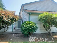 2028 SW 318th Place 1-D  Federal Way WA 98023 photo