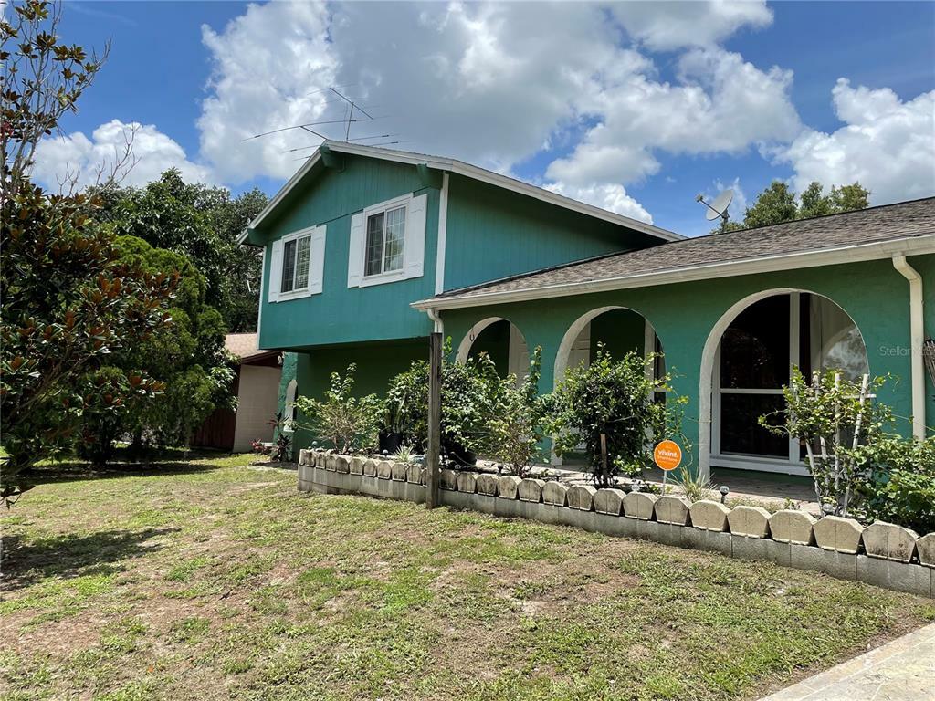 Property Photo:  1008 Highgrove Court  FL 33596 