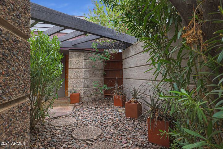 Property Photo: 16811 E Hawk Drive 2 AZ 85268