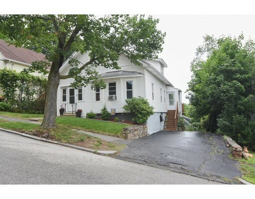Property Photo: 8 Stratfield Street MA 01604