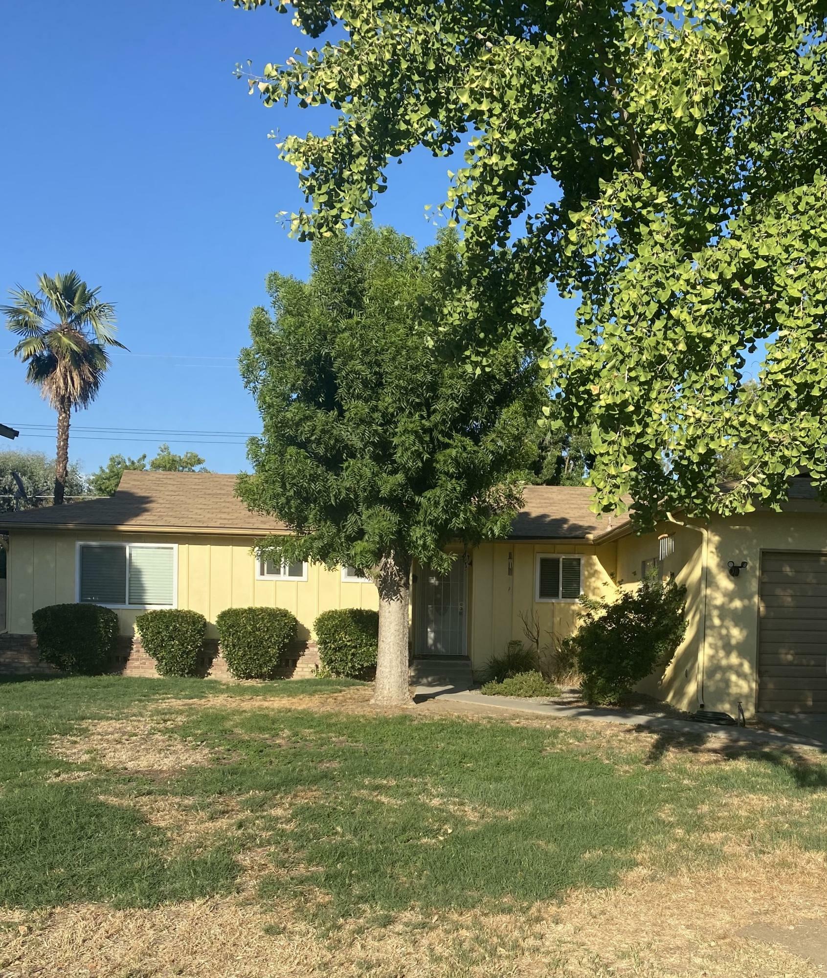 Property Photo:  1632 S Johnson Street  CA 93277 