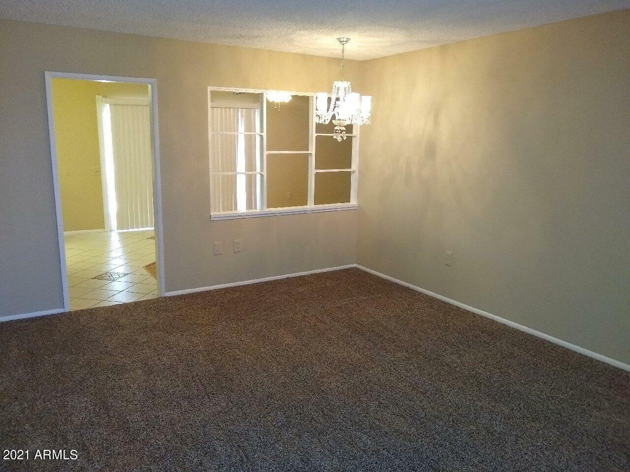 Property Photo: 9309 W Glen Oaks Circle AZ 85351