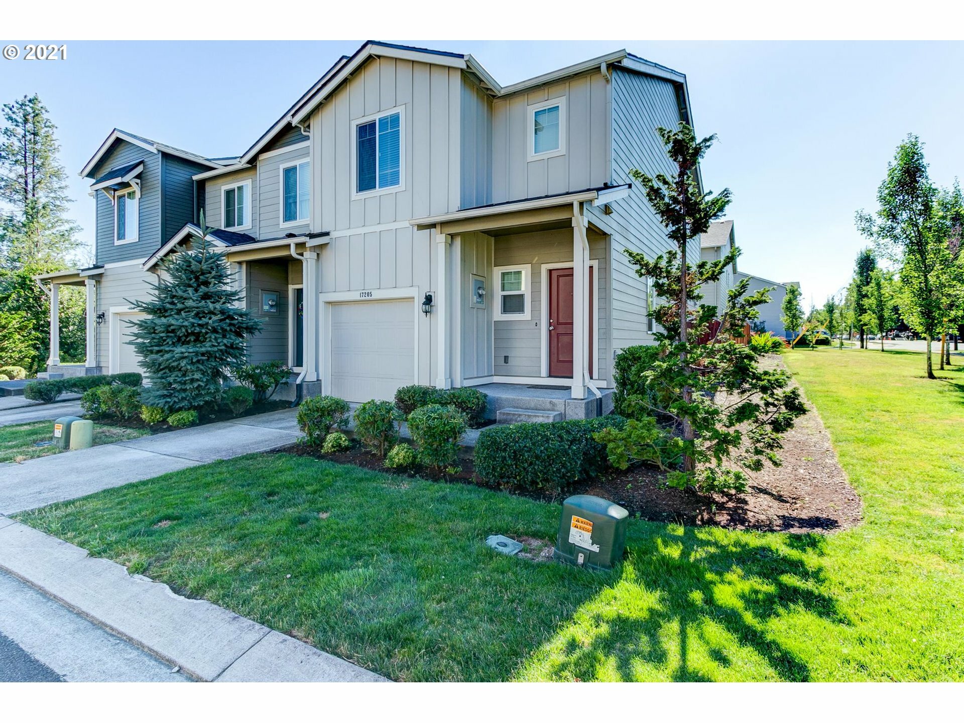 Property Photo:  17205 SW 120th Pl  OR 97224 