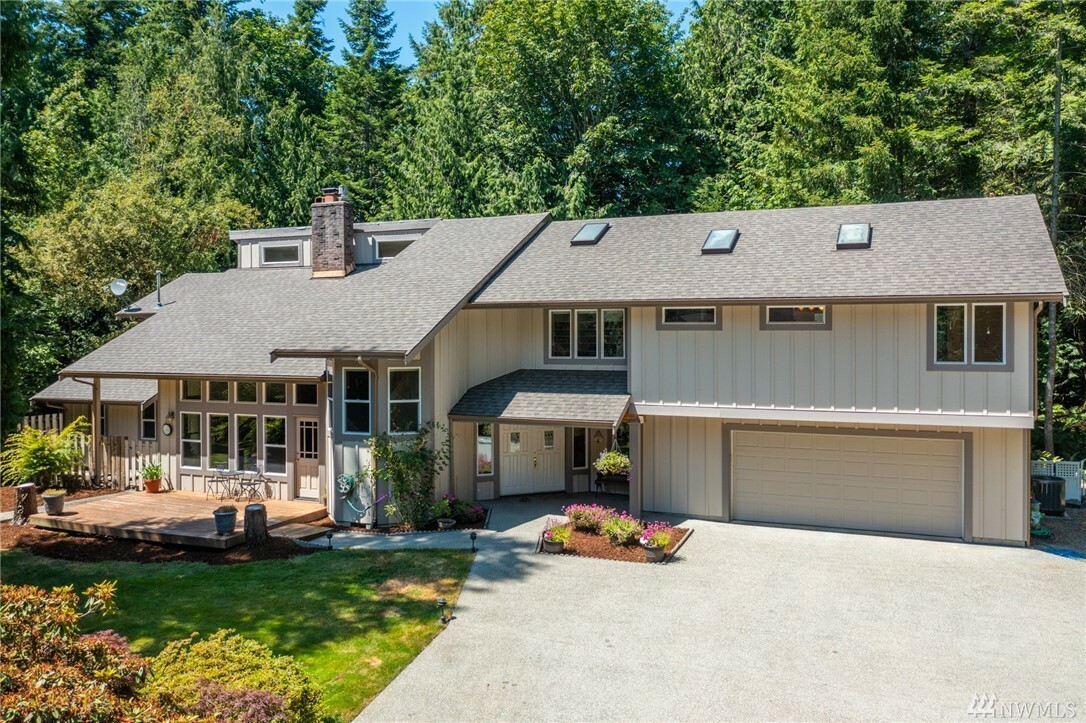 Property Photo:  15128 Baker Heights Rd  WA 98273 