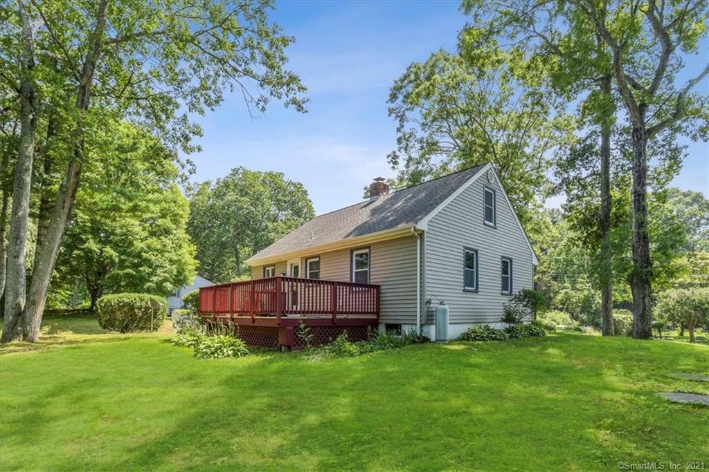 Property Photo:  24 Forest Avenue  CT 06355 