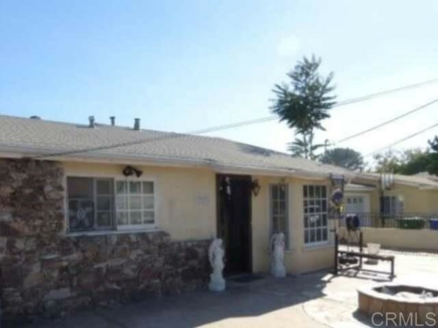 Property Photo:  327 Cedar Street  CA 92021 