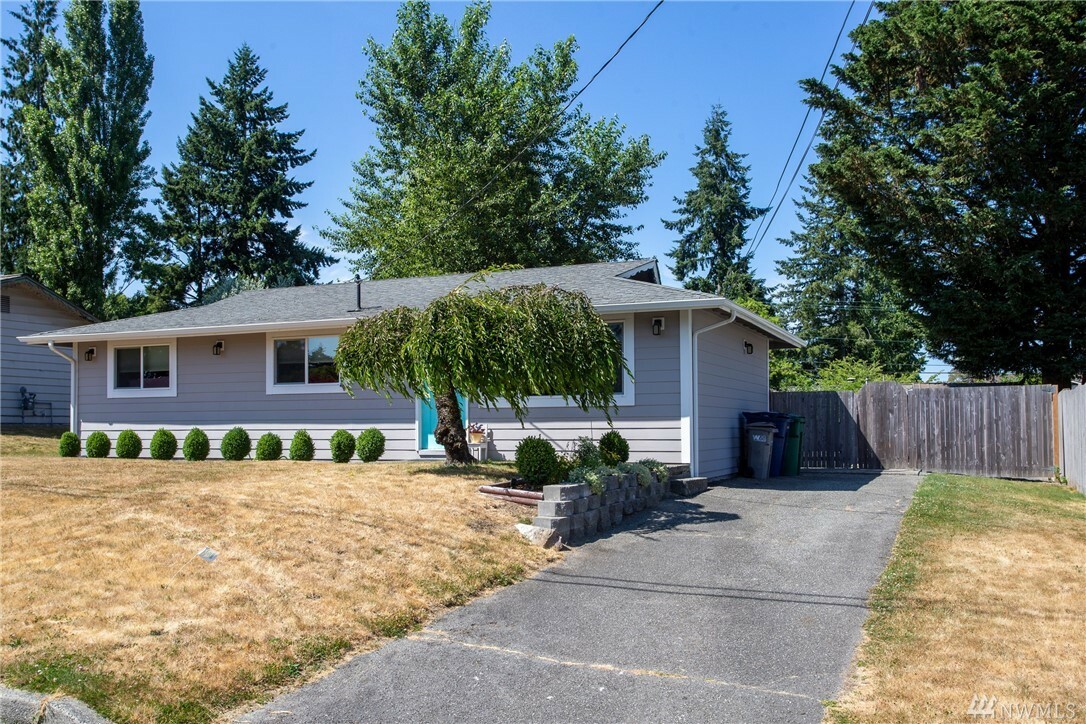 Property Photo: 4205 223rd St SW WA 98043