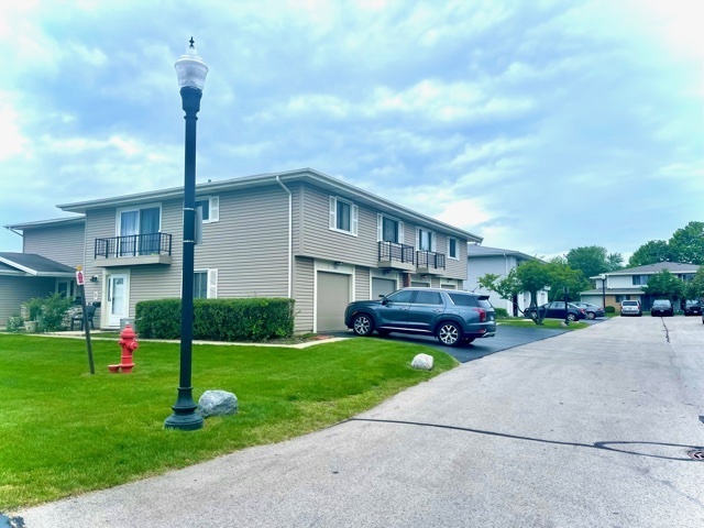Property Photo: 1043 Tobey Court IL 60194