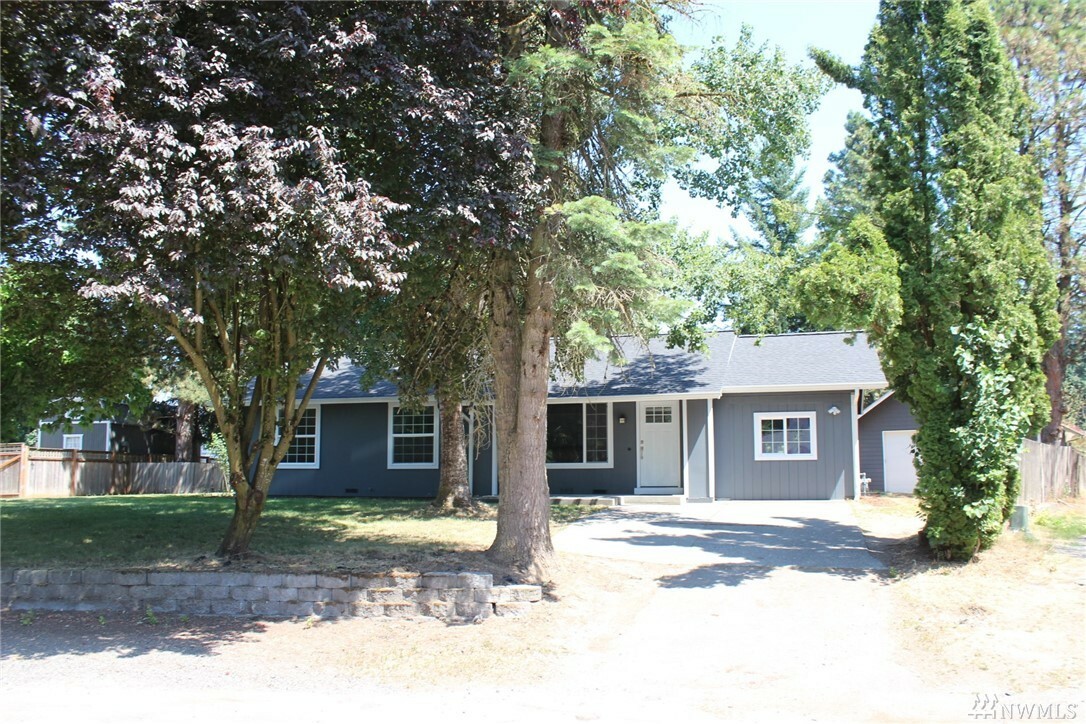 Property Photo:  7962 Lyndbrook Ct  WA 98248 