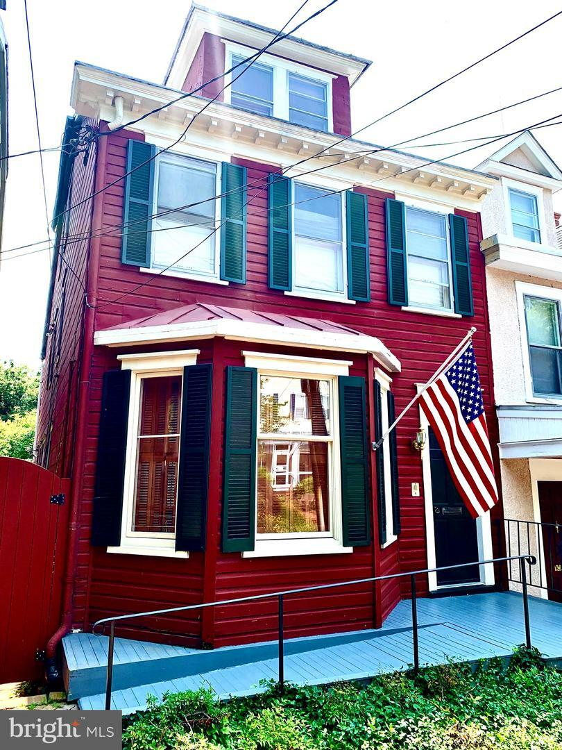 Property Photo: 84 Market Street MD 21401