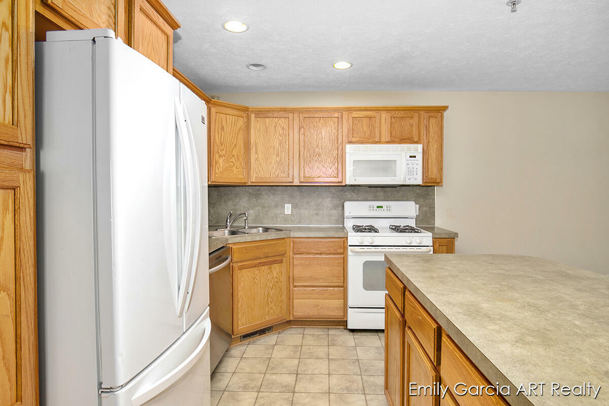 Property Photo:  3057 East Crystal Waters Drive  MI 49424 