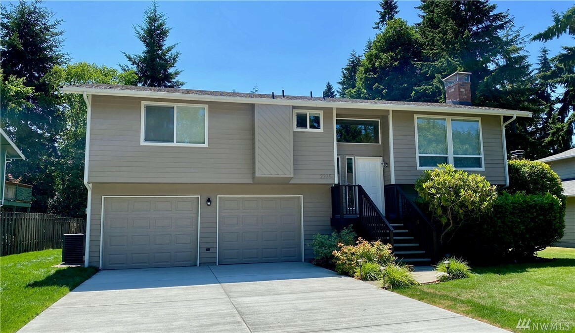Property Photo: 2235 NE Ridgewood St WA 98370