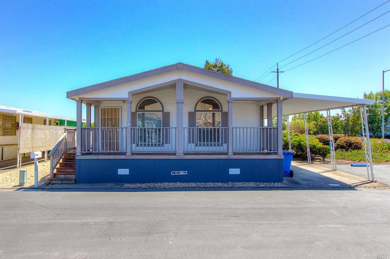 Property Photo:  220 Ricardo Avenue  CA 95407 