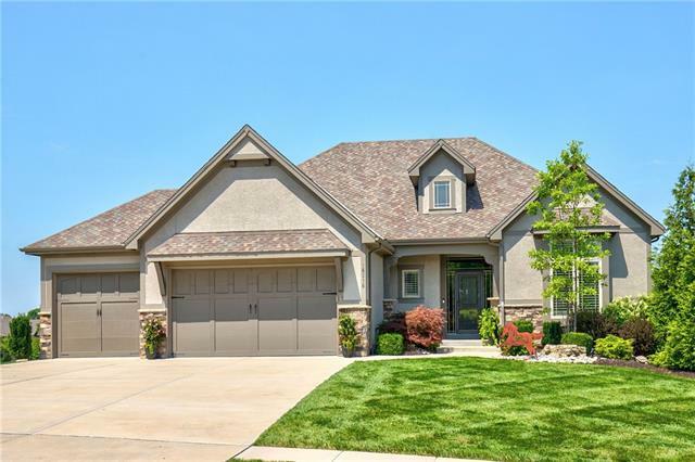 Property Photo:  16216 Manor Road  KS 66085 