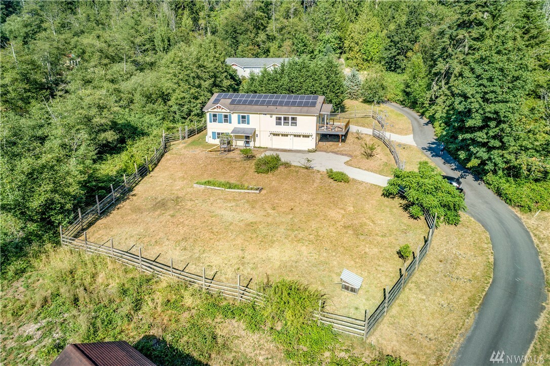 Property Photo:  5238 Lynwood Center Rd NE  WA 98110 