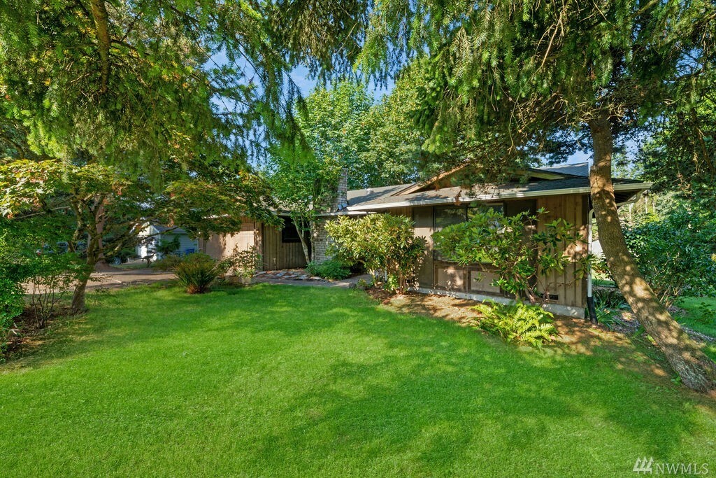 Property Photo:  17408 14th Ave W  WA 98037 