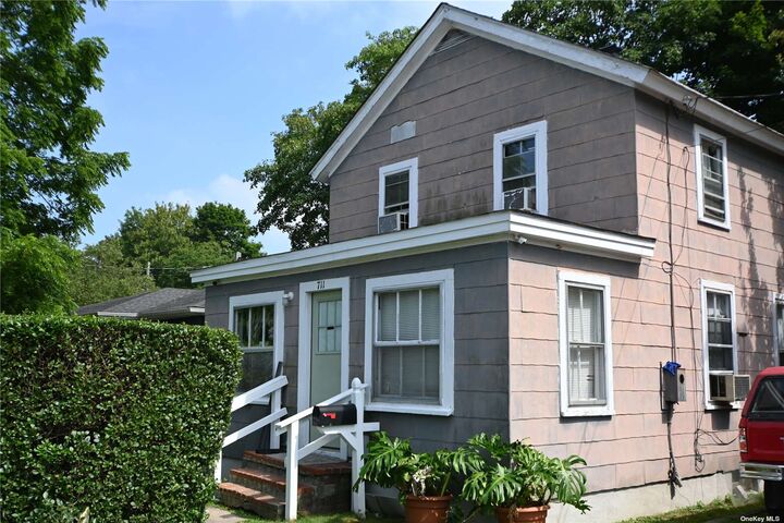 465 Brown Street  Greenport NY 11944 photo