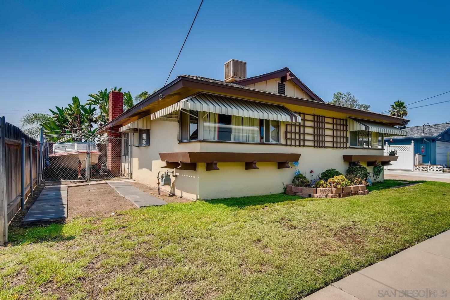 Property Photo:  8443 Lake Gaby Ave  CA 92119 