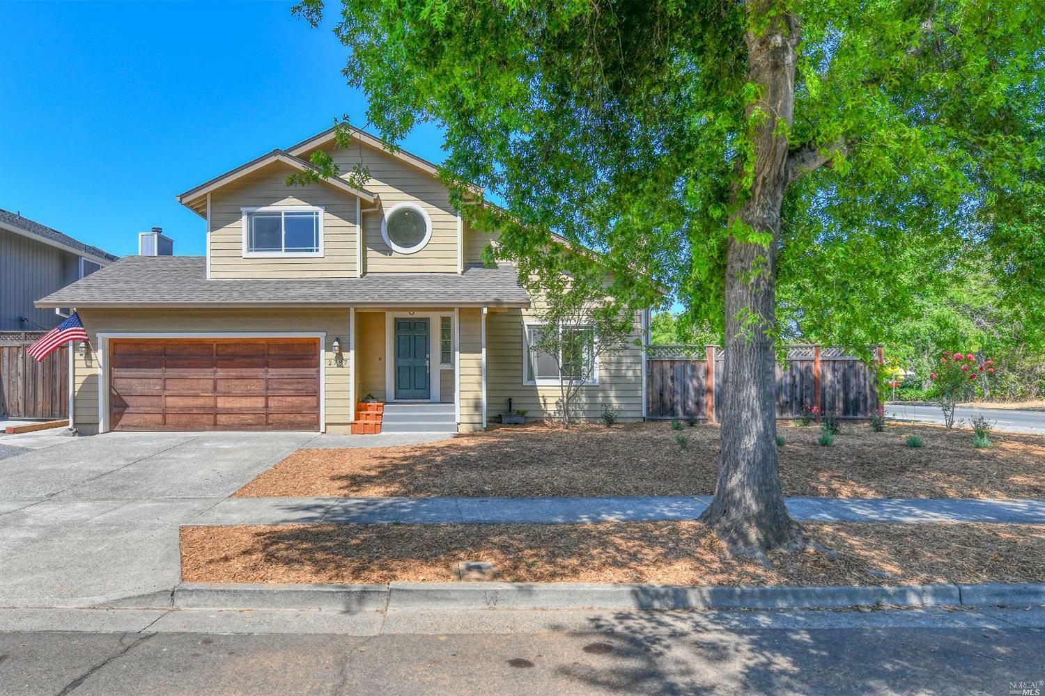 Property Photo:  2787 Royal Oak Place  CA 95403 