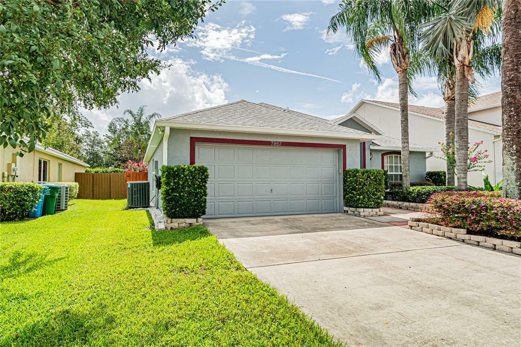 Property Photo:  7951 Chartreux Lane  FL 32751 