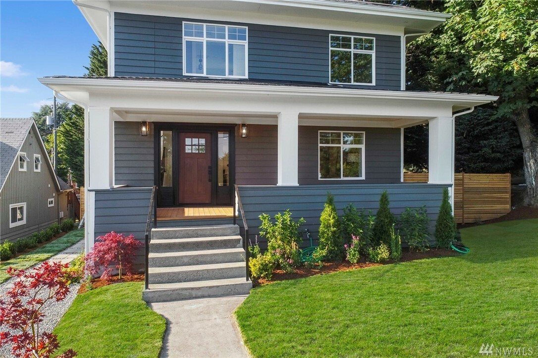 Property Photo:  200 NW 46th St  WA 98107 