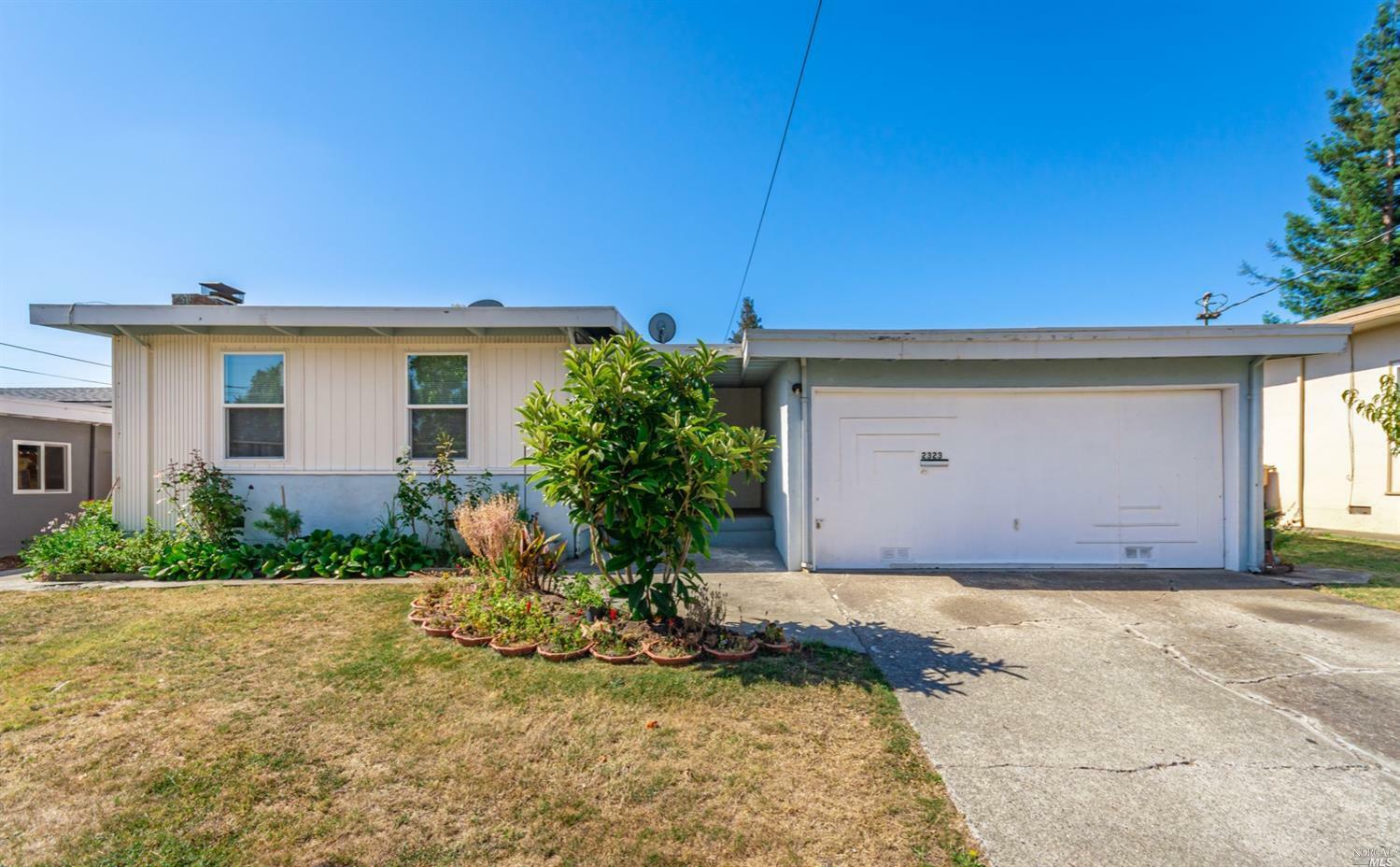 Property Photo:  2323 Bohen Street  CA 94559 