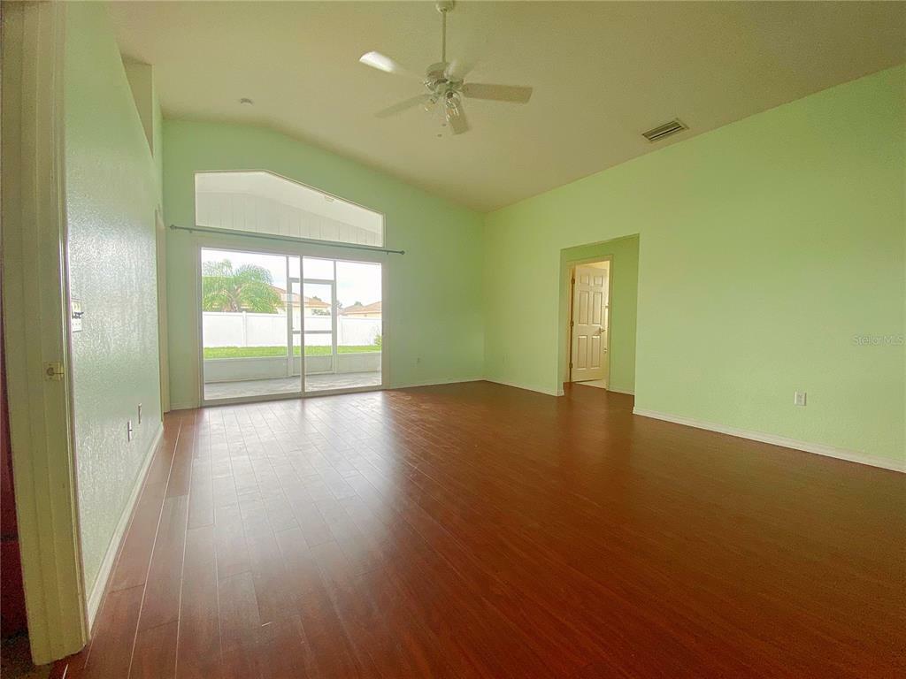 Property Photo:  445 Savanna Pointe Street  FL 33884 