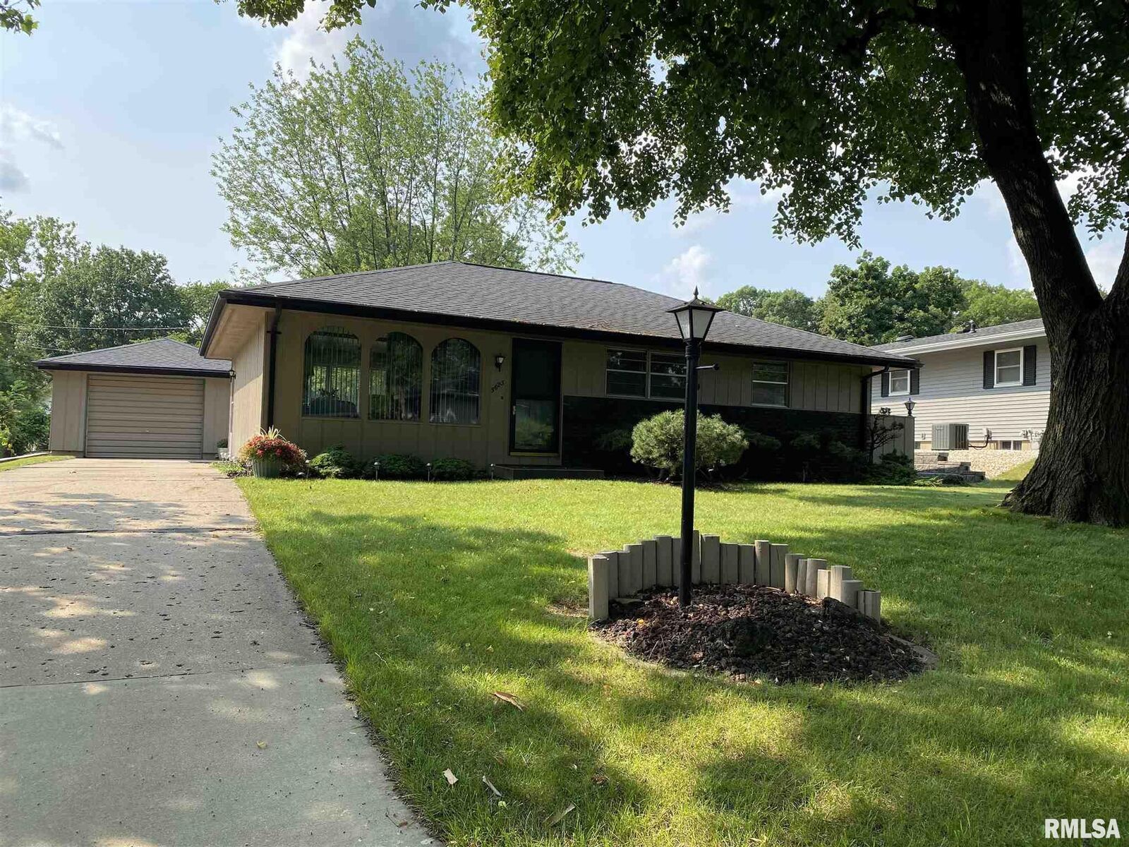 Property Photo: 5623 N Mar Vista IL 61614