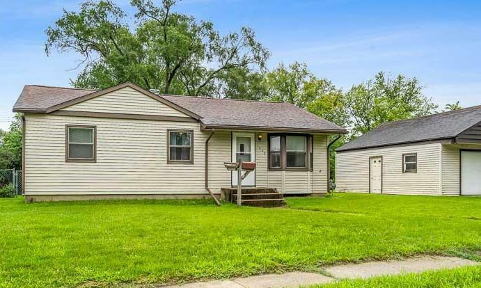 Property Photo:  1605 Grant St  WI 53511 