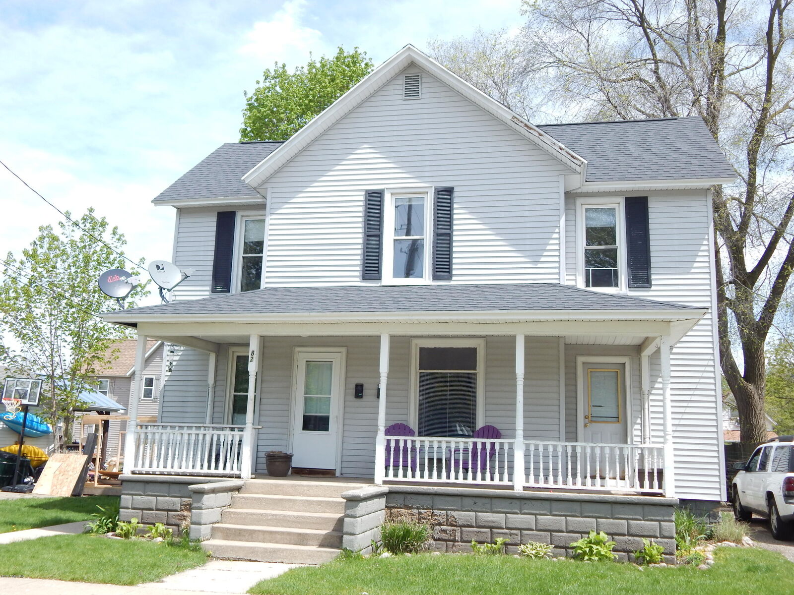 Property Photo:  82 Maple Street  MI 49345 