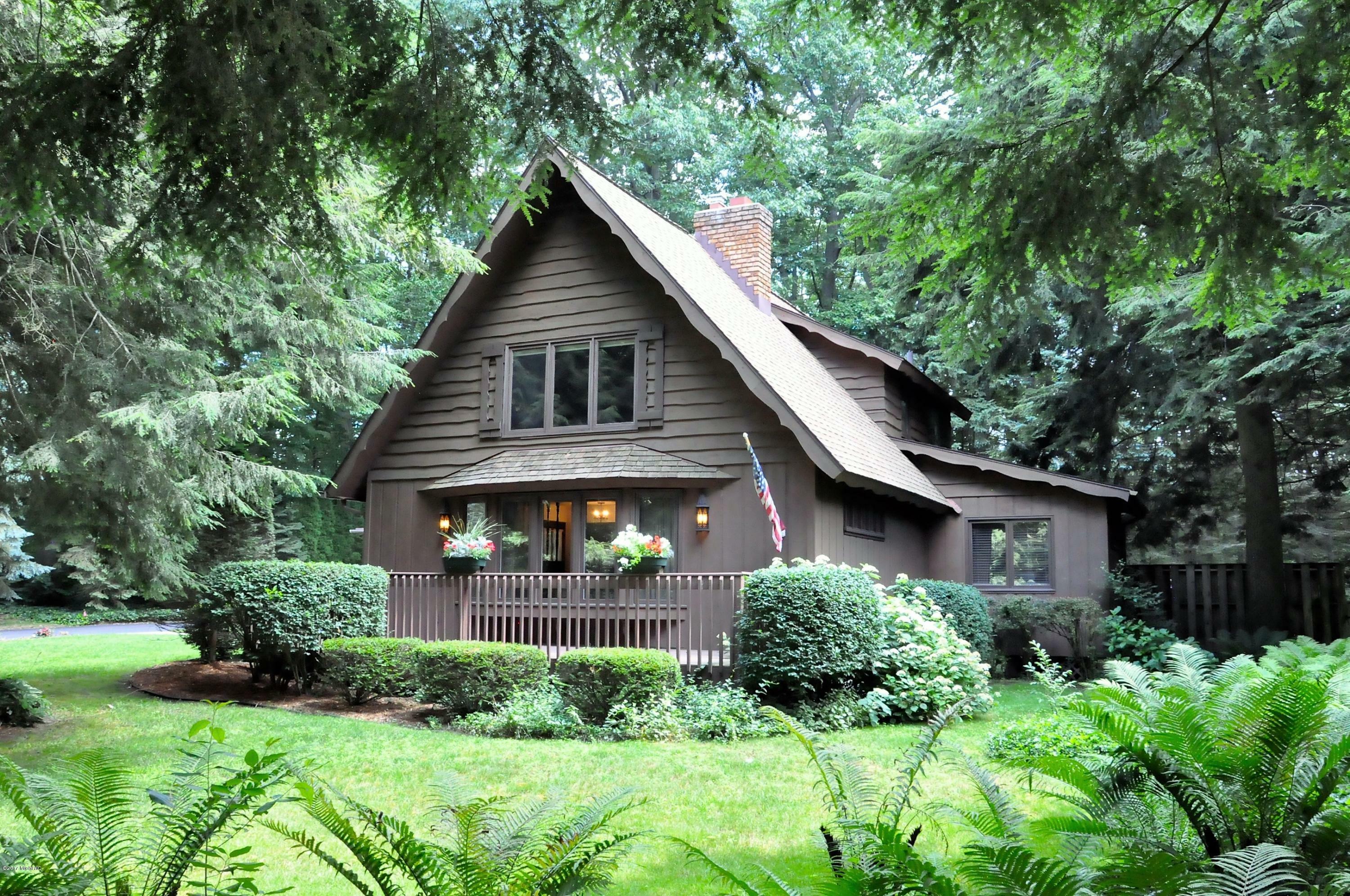 Property Photo: 3518 Elderwood Avenue MI 49424