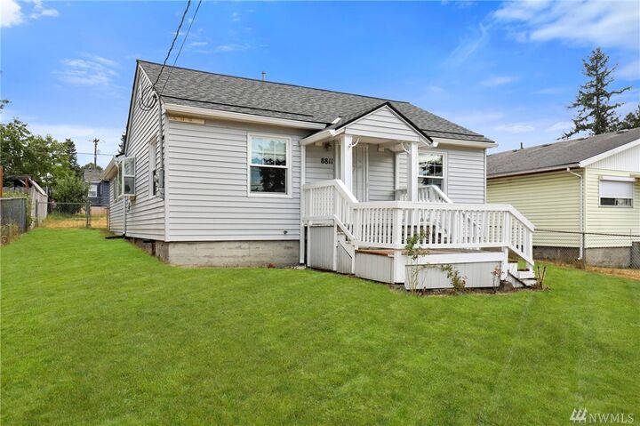 Home for sale in 8811 Yakima Ave, WA 98444