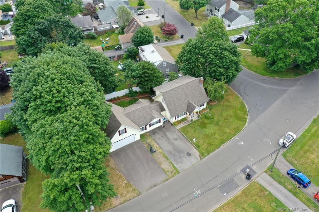 Property Photo:  71 Dalton Road  CT 06460 