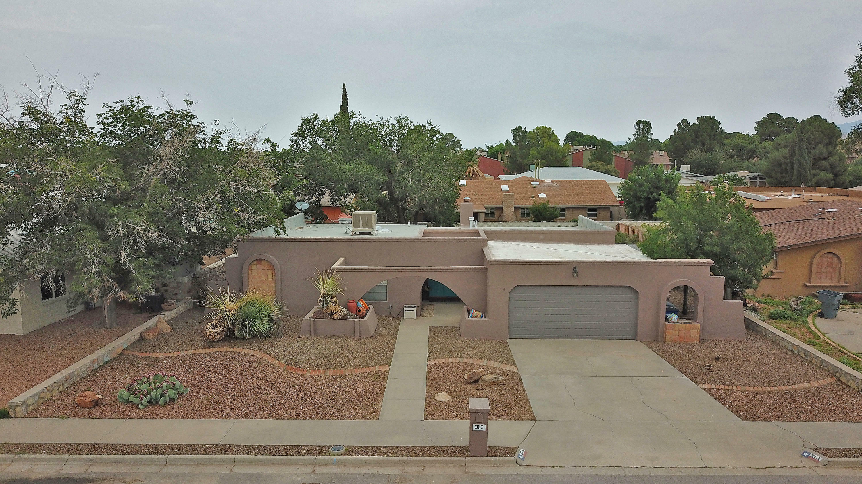 Property Photo:  313 Los Nietos Court  TX 79932 