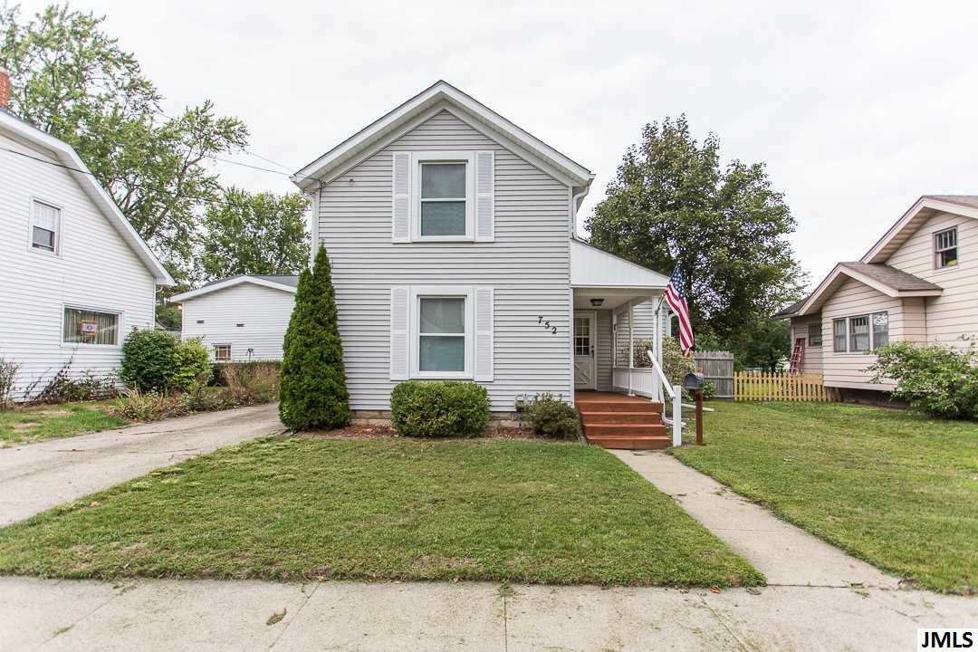 Property Photo: 752 Christy MI 49203