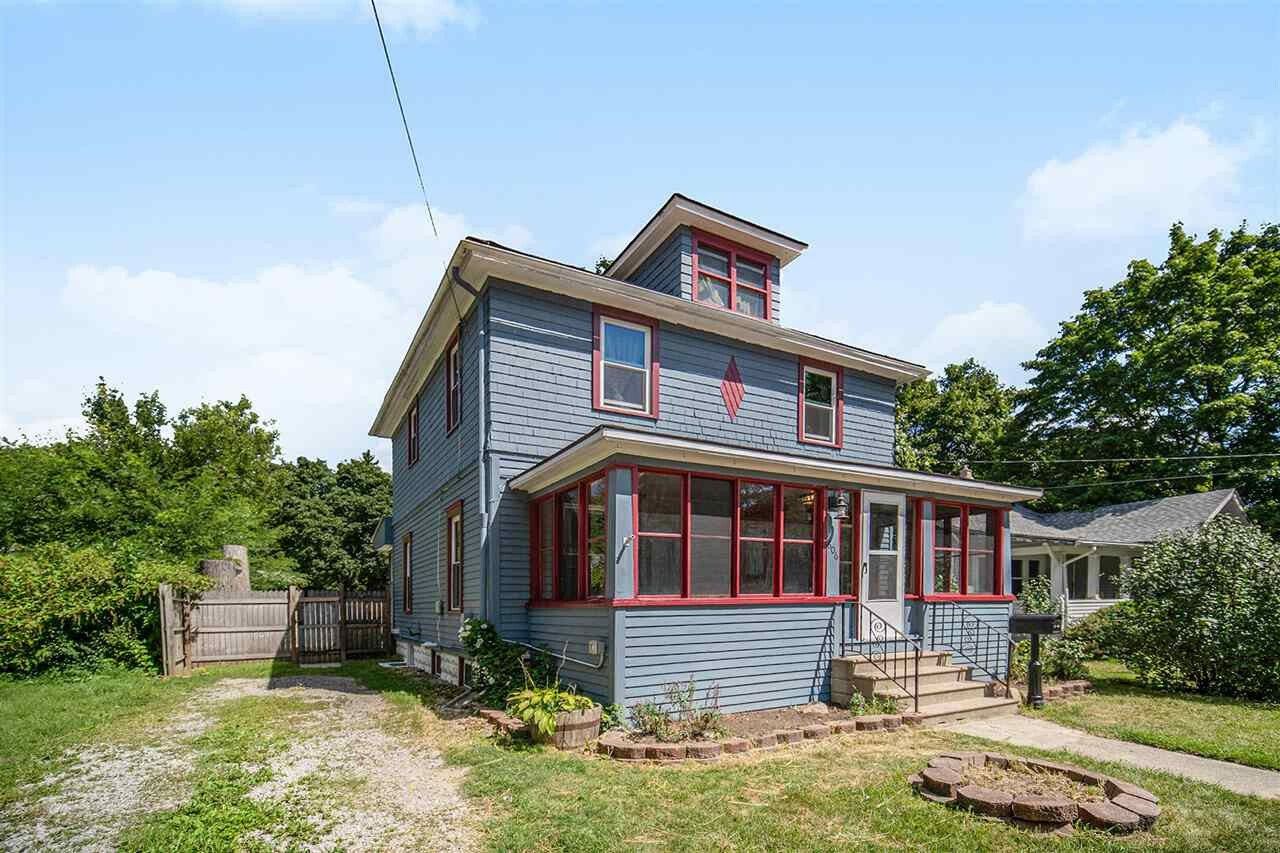 Property Photo:  606 W Prospect St  MI 49203 