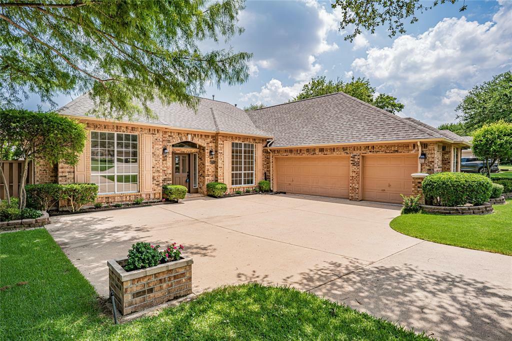 Property Photo:  2715 Creek Crossing Drive  TX 75072 