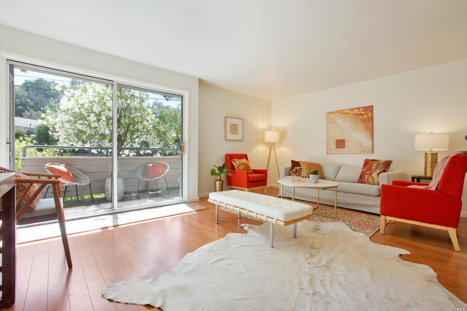Property Photo:  196 Larkspur Plaza Drive  CA 94939 