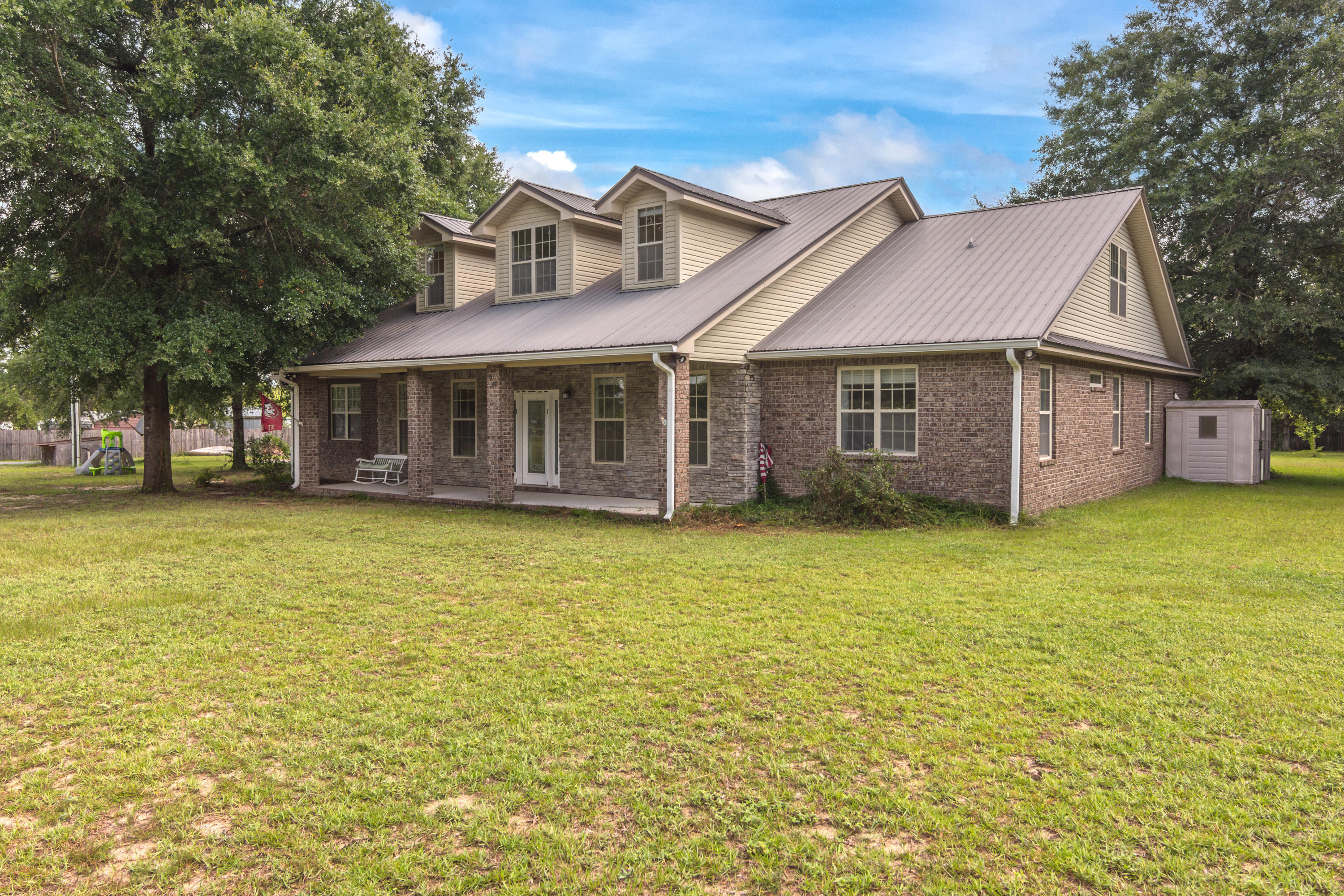 Property Photo: 960 Long Road FL 32433