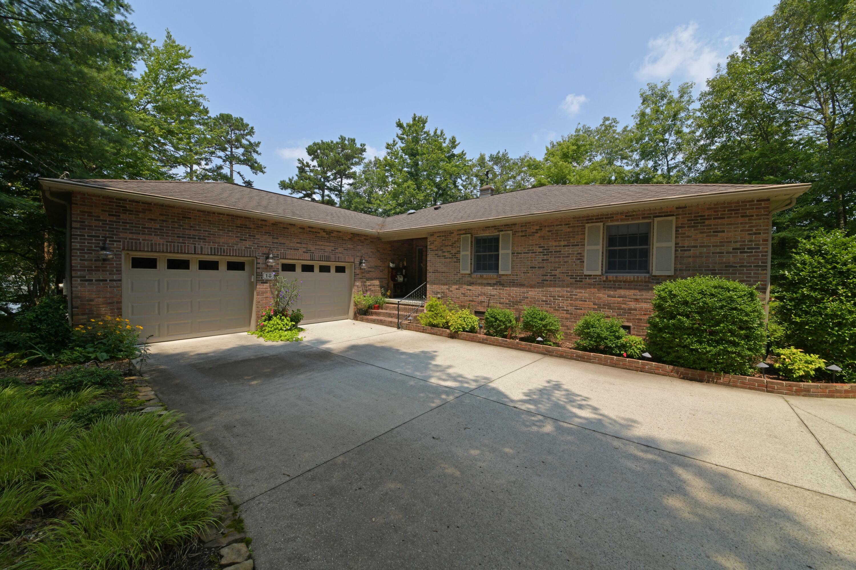 Property Photo:  18 Pomeroy Court  TN 38558 