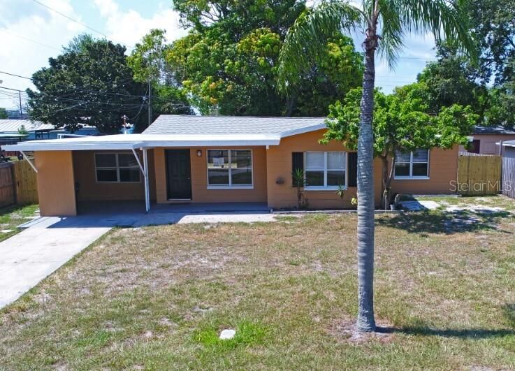 Property Photo: 4910 48th Avenue N FL 33709