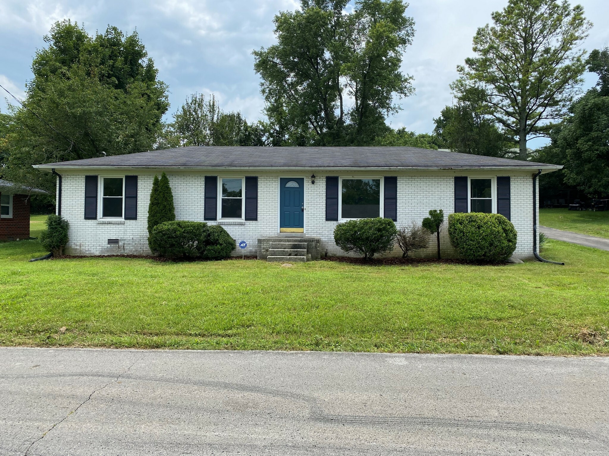 Property Photo:  529 McFerrin Street  TN 37190 