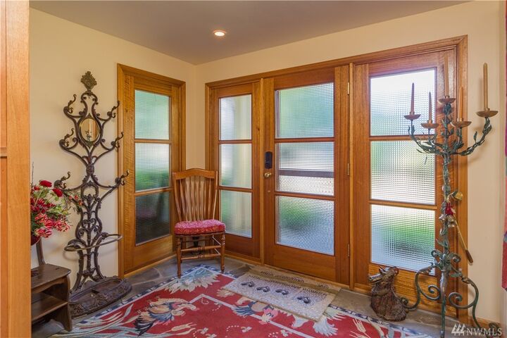 Property Photo:  1237 Clay St  WA 98368 