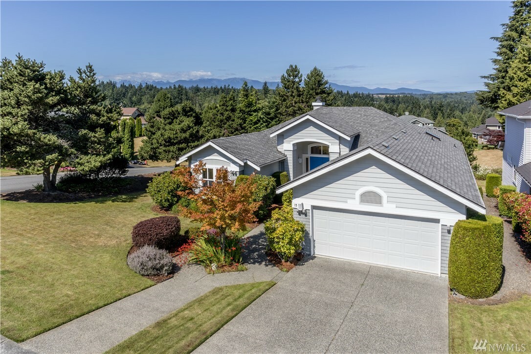 Property Photo: 13 Sea Vista Place WA 98365