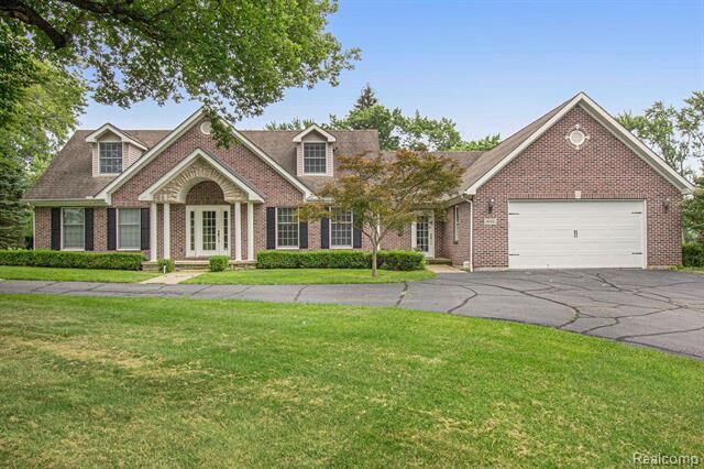 Property Photo: 9055 Hunter Grove MI 48114