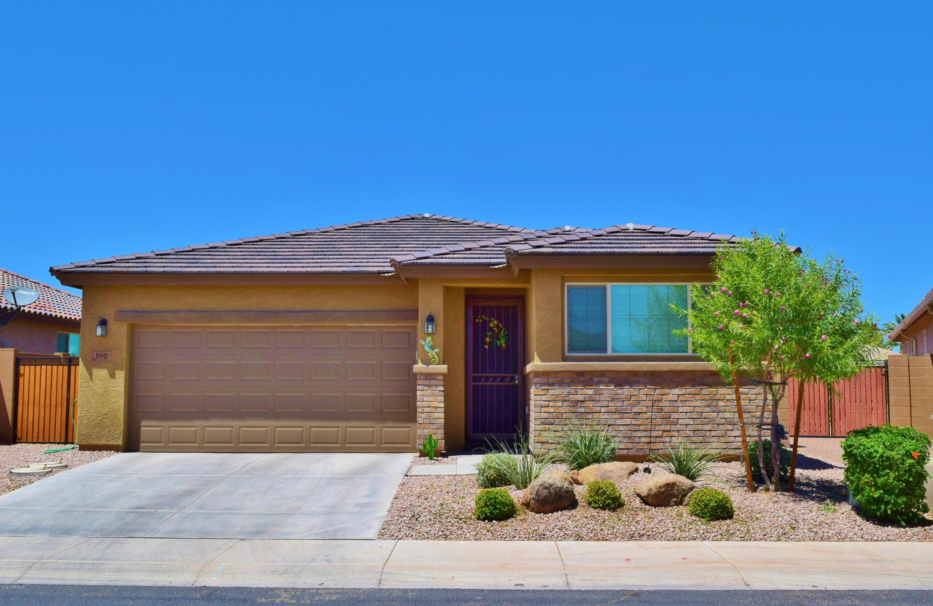 Property Photo: 10910 W Oak Ridge Drive AZ 85351