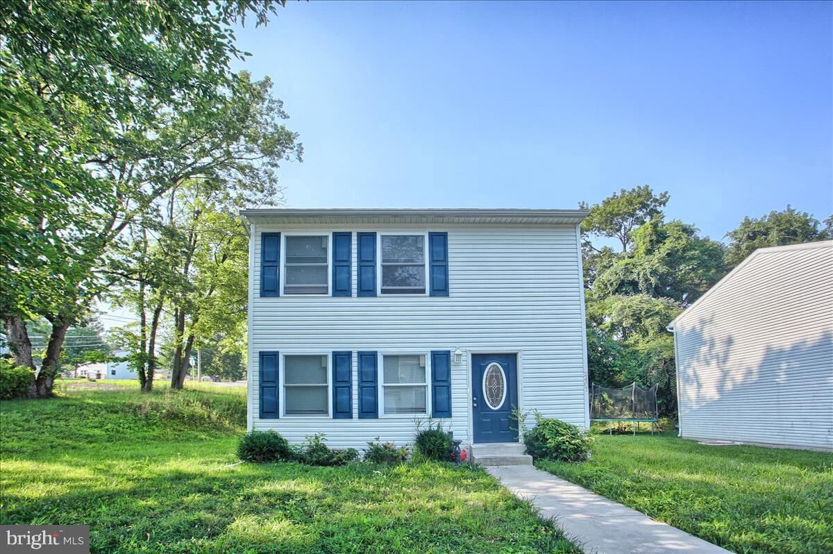 Property Photo:  2407 Brown Street  PA 17109 